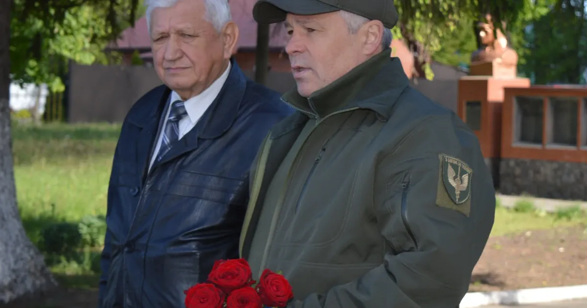 Фото з відкритих джерел Золочівці вшанували пам'ять загиблих земляків у Другій світовій війні на порталі Gromada Group