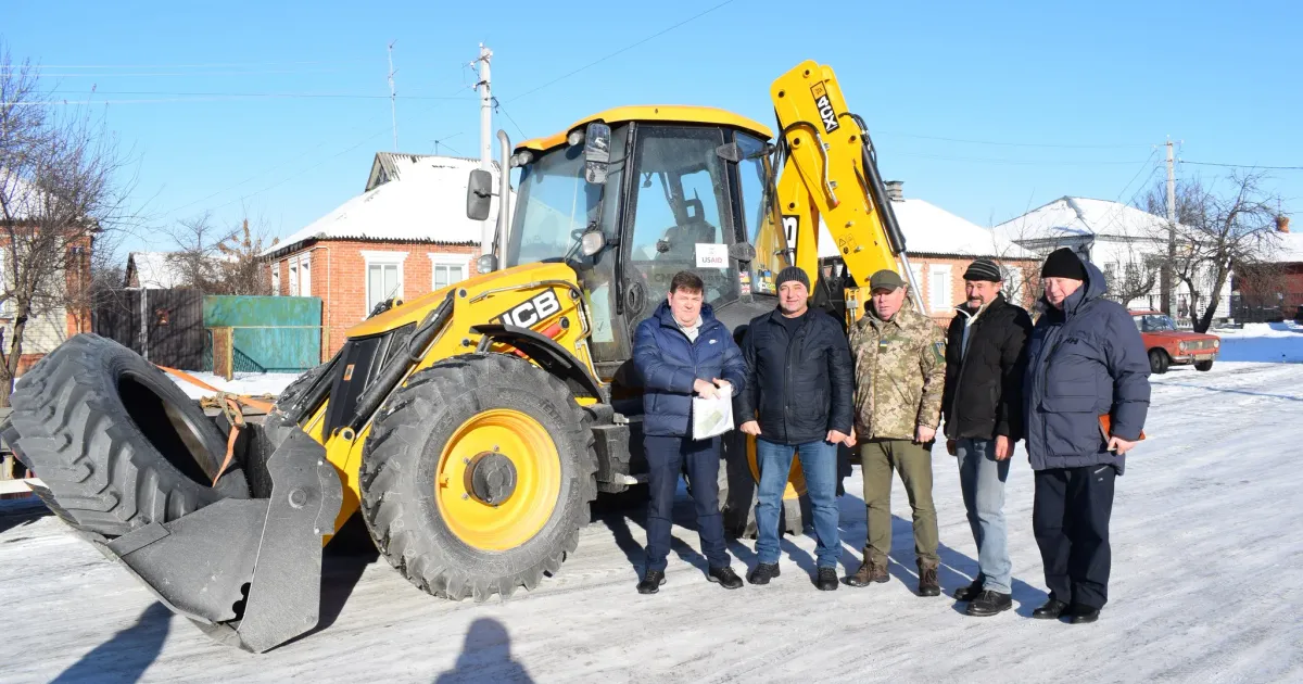 Головна світлина новини на сайті Gromada Group Золочівщина отримала дві одиниці техніки за сприяння начальника Харківської обласної військової адміністрації Олега Синєгубова на порталі Gromada Group