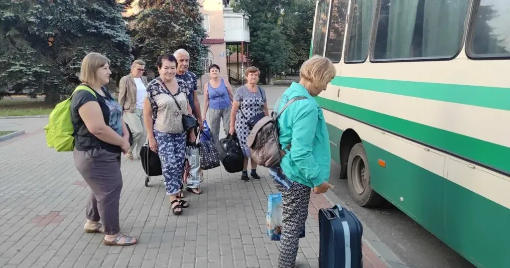 Фото з інтернет-джерел У Золочівській громаді евакуювали близько 8 дітей через постійні обстріли на порталі Gromada Group