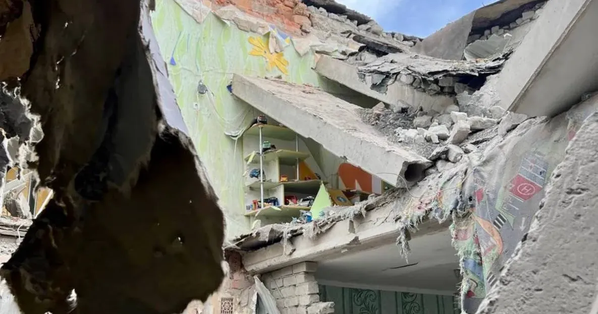 Фото: Харківська обласна прокуратура Правоохоронні органи зафіксували наслідки ворожих авіаударів по Золочівській громаді на порталі Gromada Group