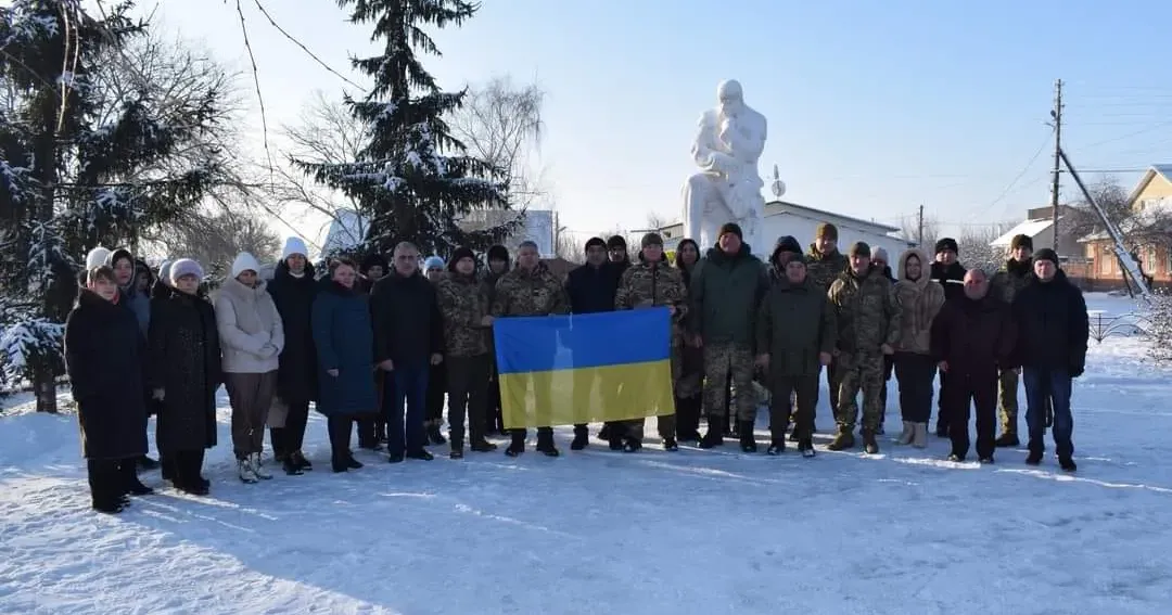 Головна світлина новини на сайті Gromada Group 22 січня 1919 року було проголошено Акт Злуки - об'єднання східних і західних українських земель у єдину Соборну державу. на порталі Gromada Group