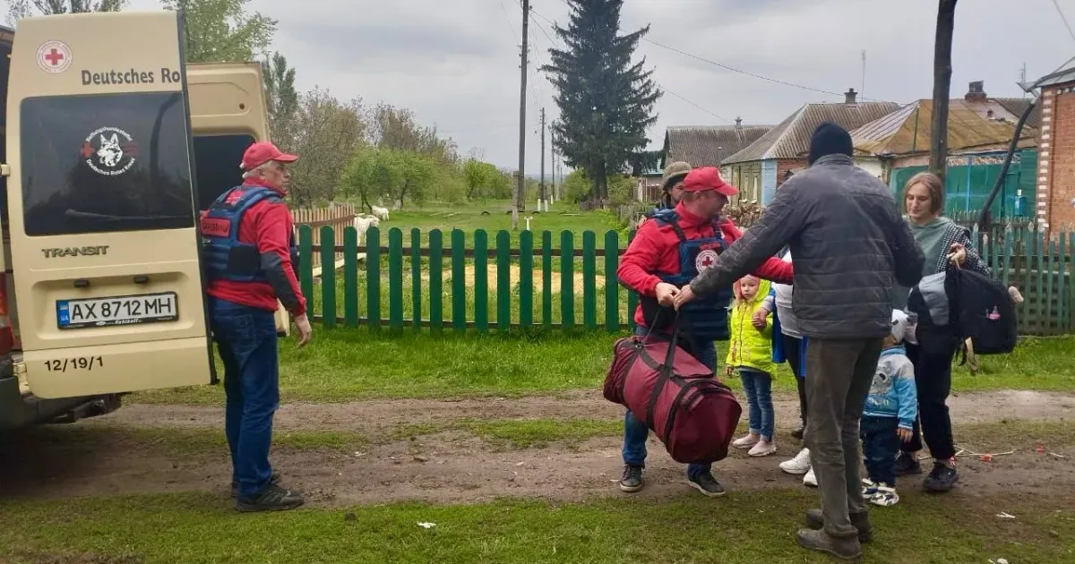 Фото з місця події У Золочівській громаді завершена примусова евакуація родин із дітьми на порталі Gromada Group