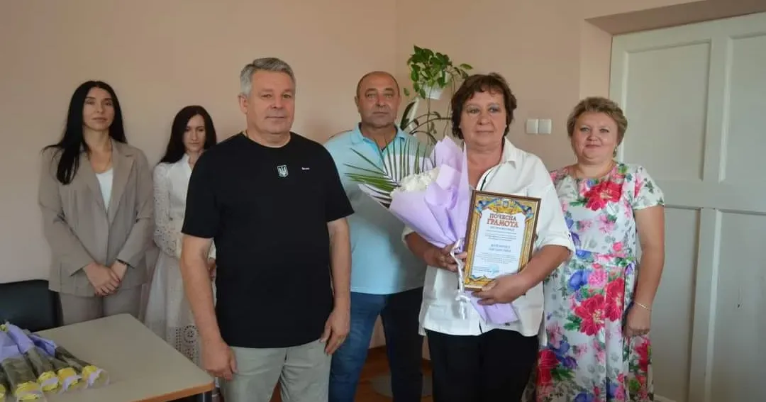 Віктор Коваленко привітав зі святом медика Золочівський селищний голова привітав зі святом медика на порталі Gromada Group